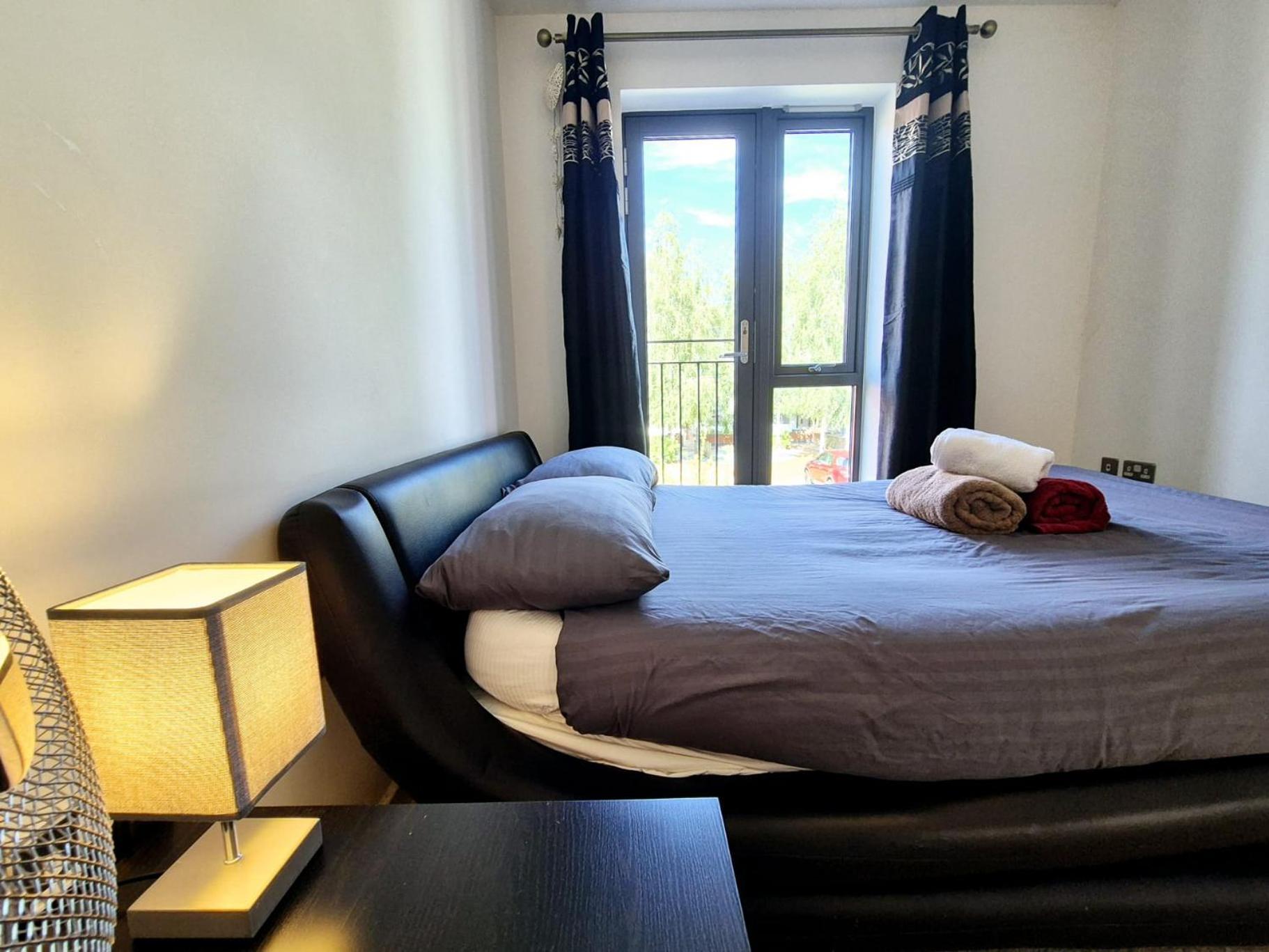 Explore London: 2 Bedroom House In Wood Green Zewnętrze zdjęcie