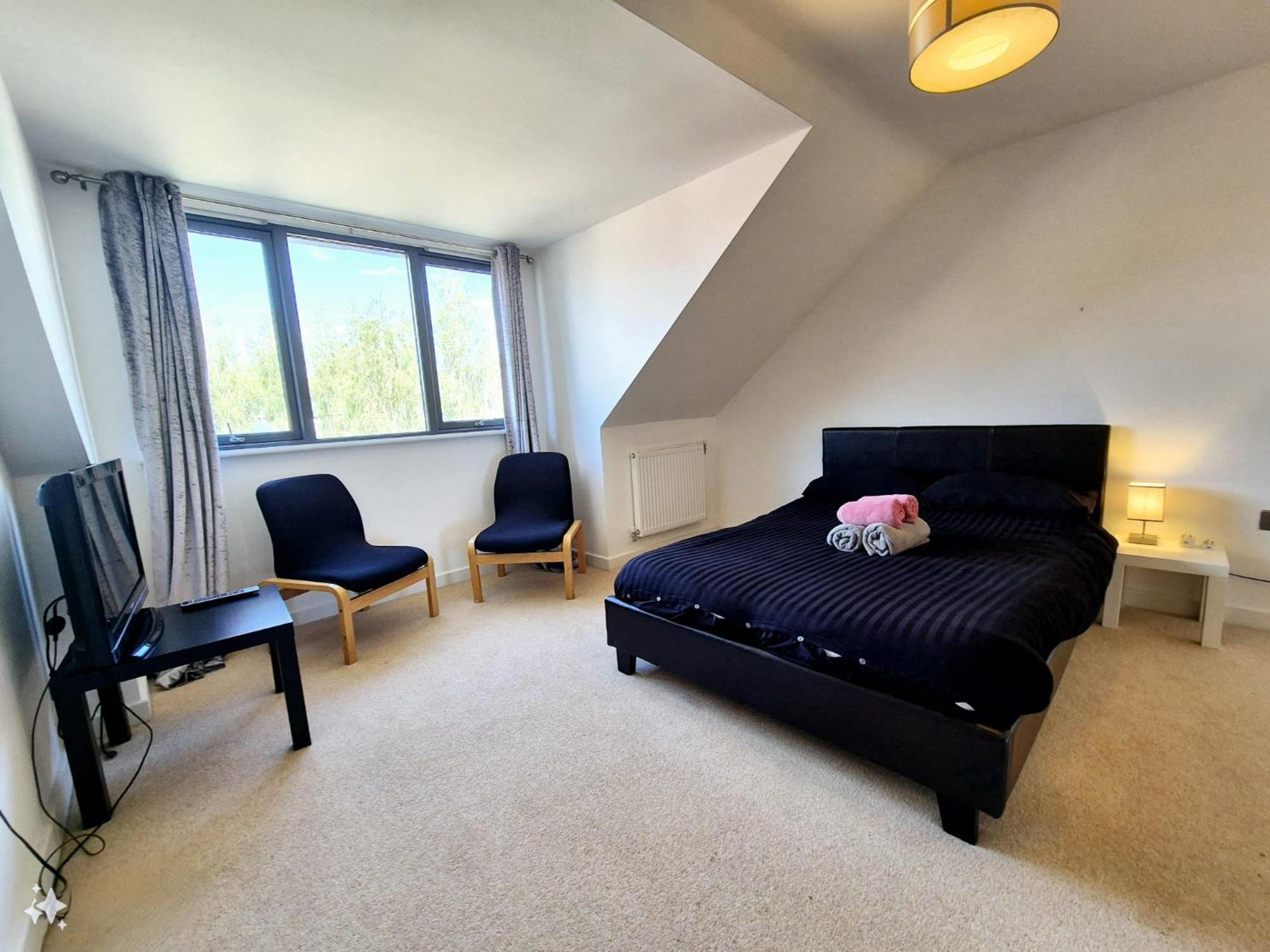 Explore London: 2 Bedroom House In Wood Green Zewnętrze zdjęcie